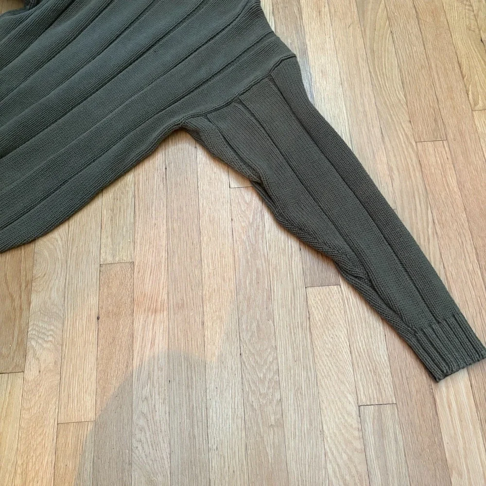Vintage GAP Olive Green Heavyweight Cotton Ribbed Knit Sweater Size L